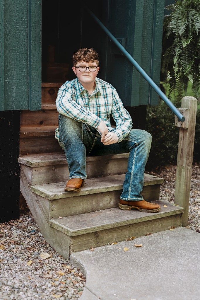 Senior photos highlighting personal style and confidence