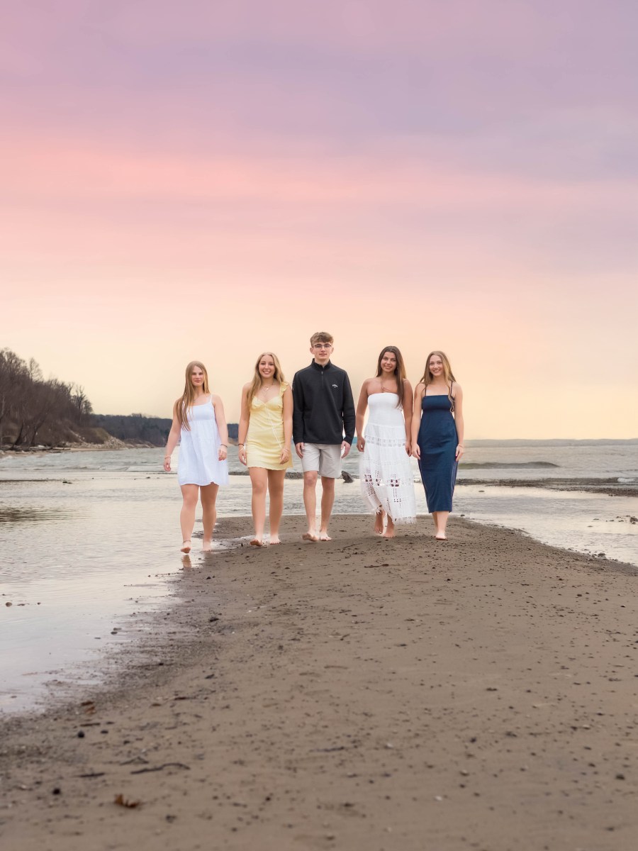 Amber’s Icons | Class of 2027 Senior Rep Team Applications Are&nbsp;Open