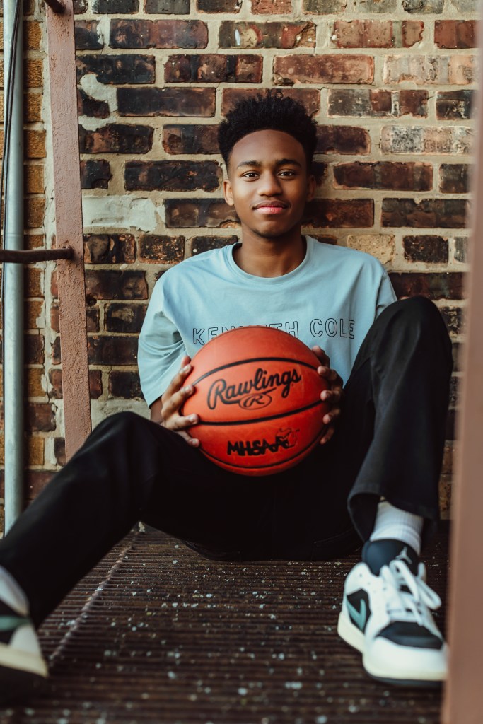 Senior photos featuring neutral outfit colors in natural light