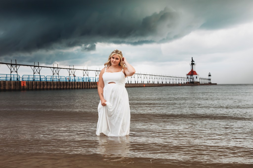 Senior photos on the shores of Lake Michigan in Southwest Michigan
