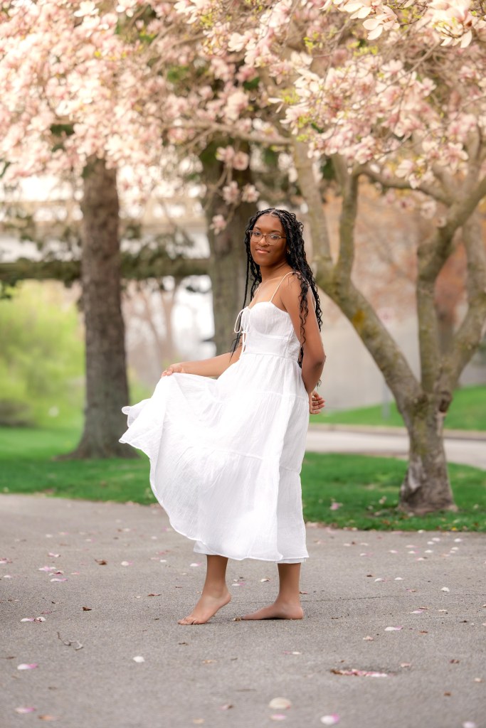 Margaret Upton Arboretum | Michigan
senior girl pictures